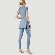 Lataa kuva Galleria-katseluun, Women's Sustainable Yoga Set - 2-Piece Activewear with Skirt Overlay | Eco-Friendly Fitness Wear