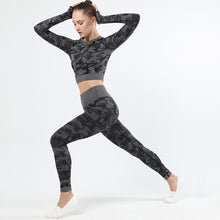 Lataa kuva Galleria-katseluun, Womens camouflage Workout Tracksuit 2 Pieces Set Hollow back High Waist Leggings and Long Sleeve Crop Top Yoga Activewear