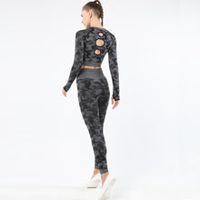 Lataa kuva Galleria-katseluun, Womens camouflage Workout Tracksuit 2 Pieces Set Hollow back High Waist Leggings and Long Sleeve Crop Top Yoga Activewear