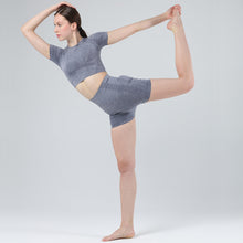 Lataa kuva Galleria-katseluun, Exercise and Fitness Yoga Suit Sports short sleeve shorts Tight-fitting and Outstanding fit