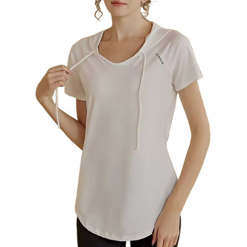 Sporty hooded top for daily wear